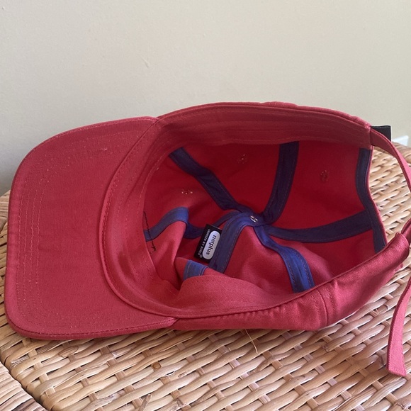 Patagonia hat - Picture 3 of 3